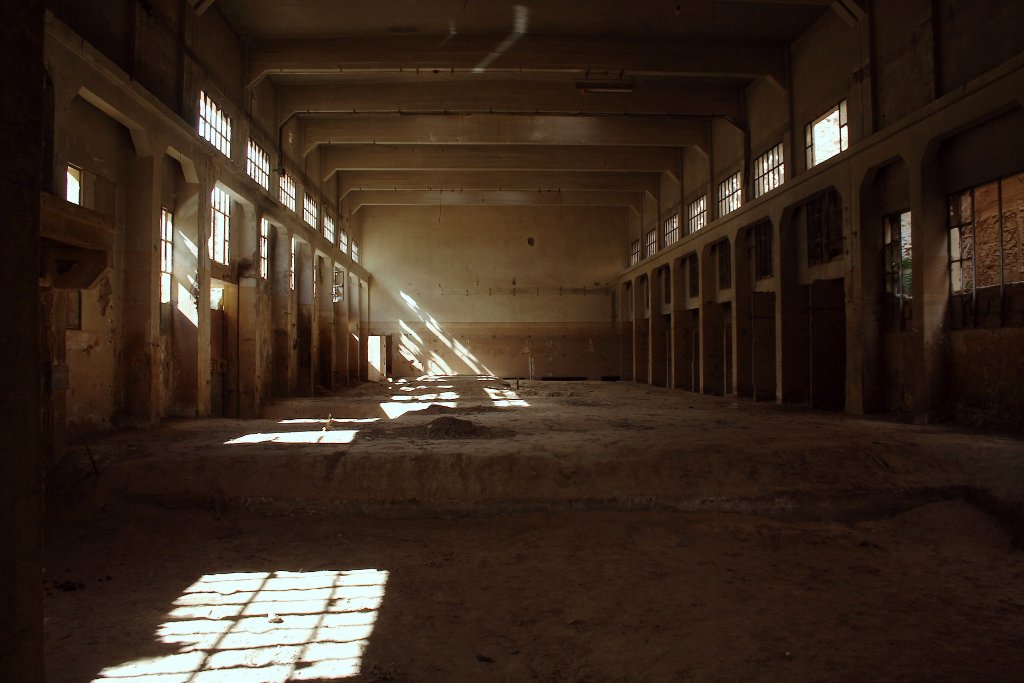 14-Old storage hall.jpg - Old storage hall